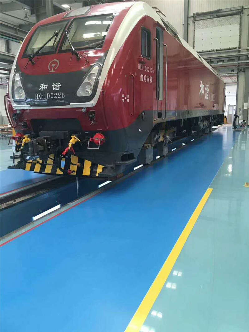 影響車(chē)庫(kù)地坪漆價(jià)格的因素有哪些？