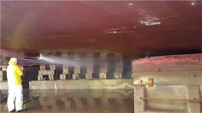 船體海生物清理案例2.jpg 船體海生物清理案例2.jpg